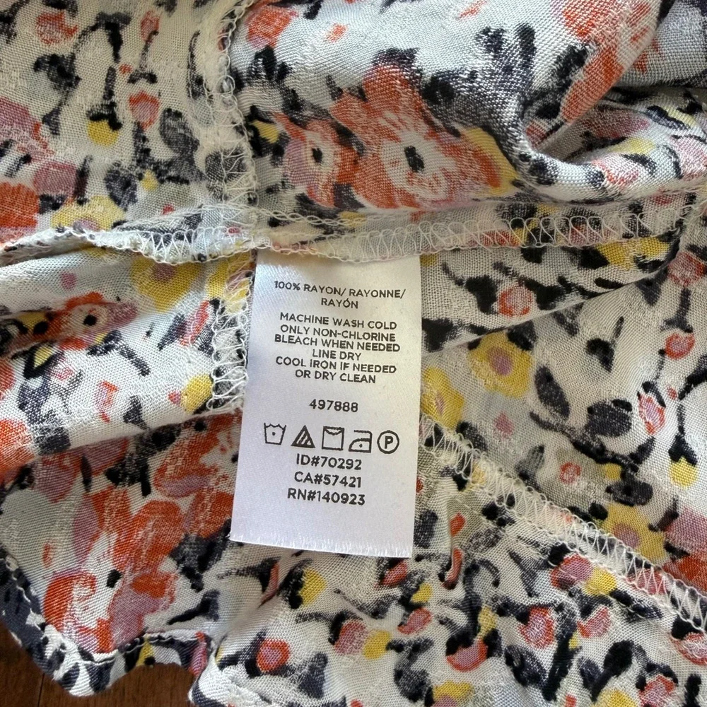 NWT Loft Petites Floral Split Neck Ruffle Cuff Blouse Multicolor XSP - Picture 5 of 7